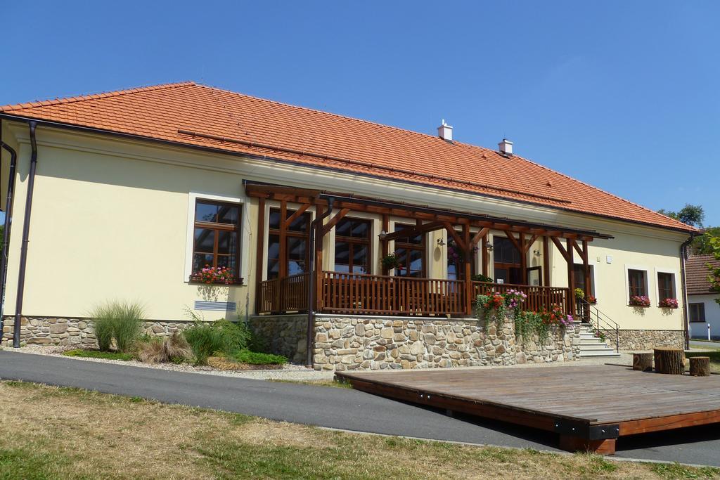Penzion U Rudolfu Vlasenice Exterior photo